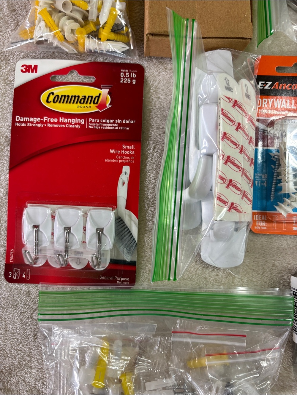 Assorted Wall Hanging Tools - Picture 2 of 9